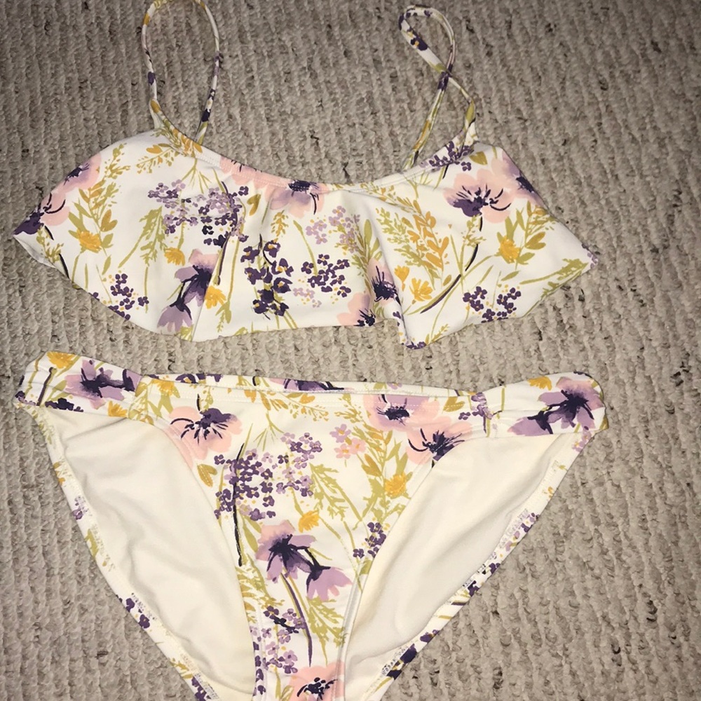 👙FLORAL BIKINI !!
